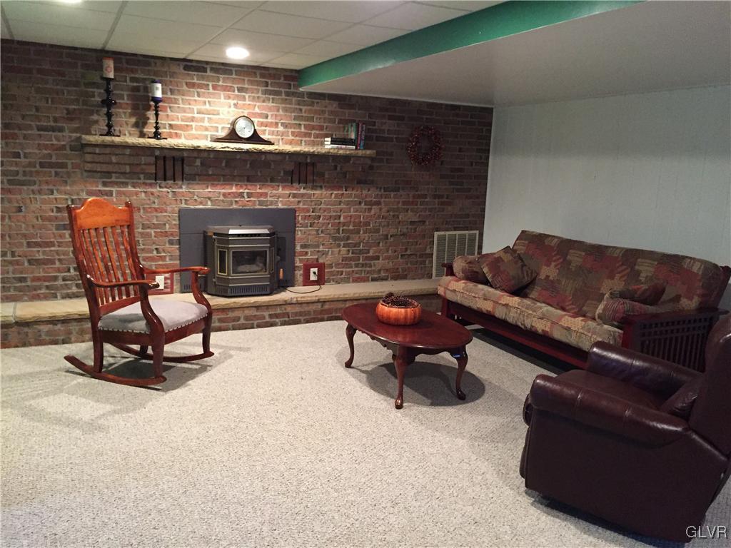 4658 Steuben Road Bethlehem, PA 18020 - Photo 5 of 15 Gallery Image 5