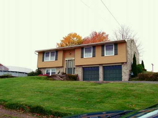 4466 Ellwood Road New Castle, PA 16101 - Photo 3 of 6