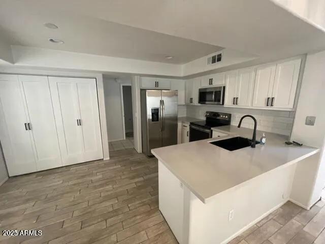 $2,700 | 4602 East Angela Drive, Phoenix, AZ 85032