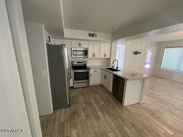 4602 East Angela Drive Phoenix, AZ 85032 - Photo 4 of 10 04