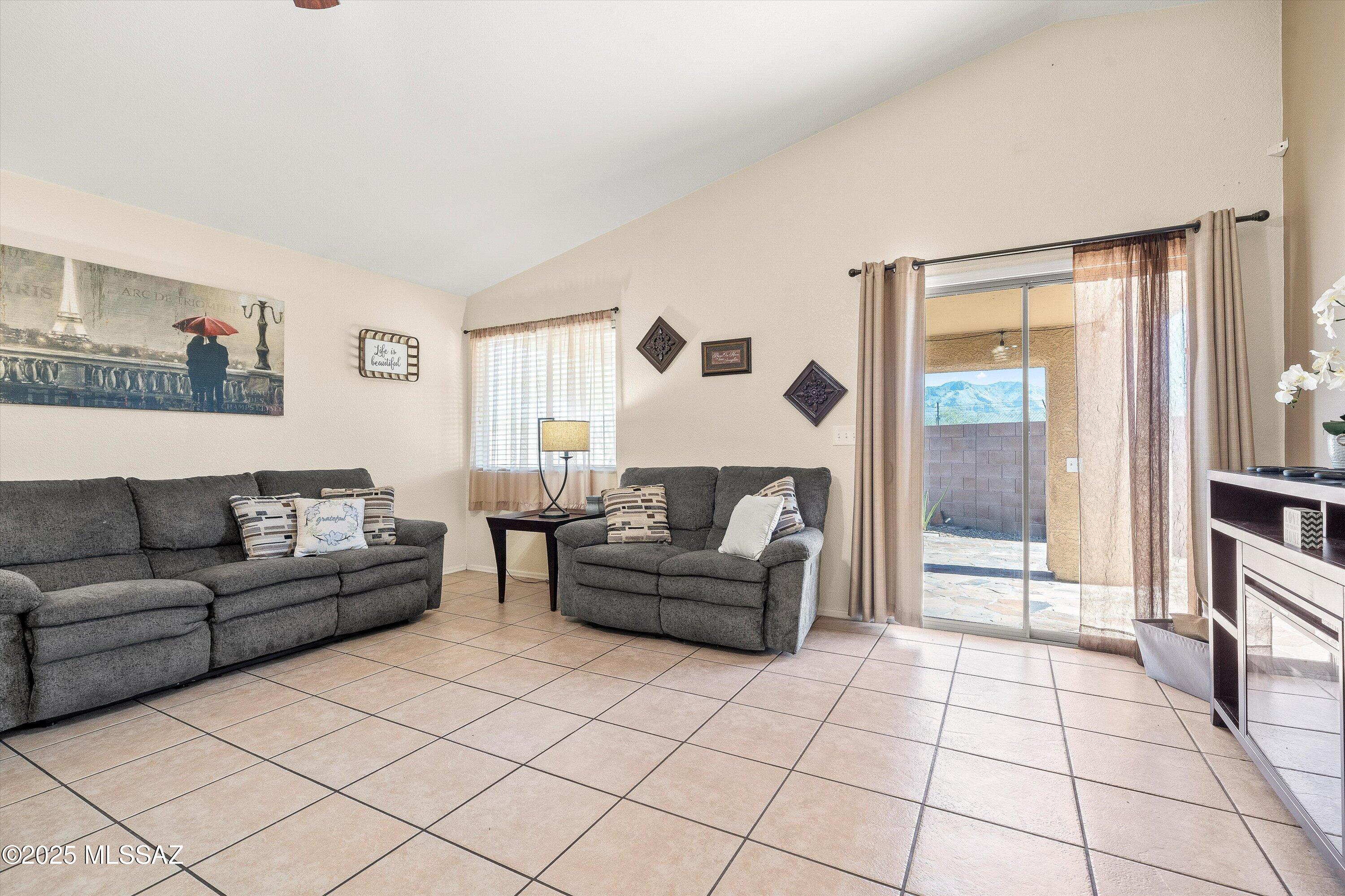 2336 West Rau River Road Tucson, AZ 85705 - Photo 13 of 32 Gallery Image 13