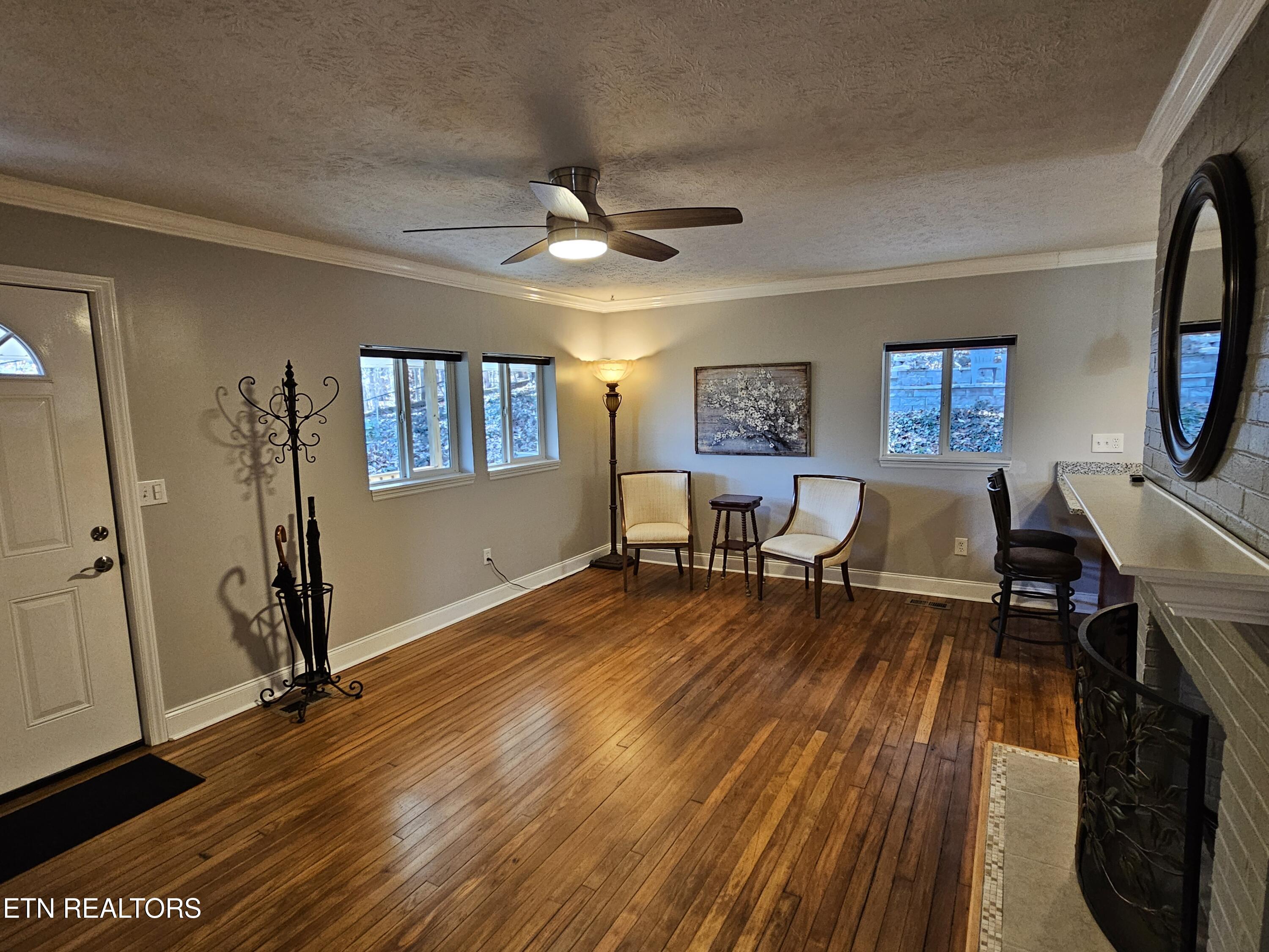 123 Taylor Road Oak Ridge, TN 37830 - Photo 14 of 42 20250128_154935