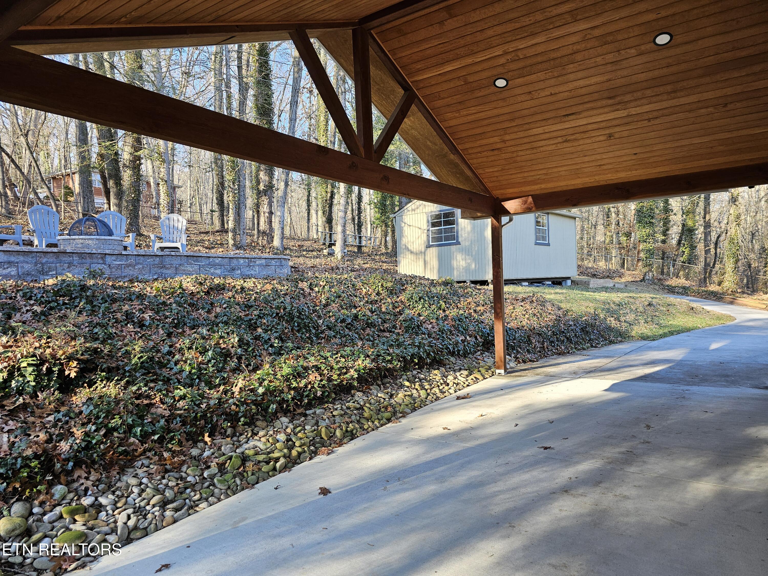 123 Taylor Road Oak Ridge, TN 37830 - Photo 6 of 42 20250128_160056