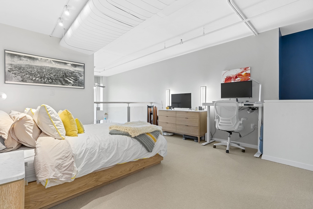 25 Channel Center Street, Unit 212 Boston, MA 02210 - Photo 13 of 23