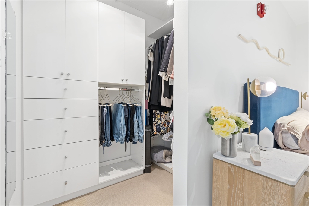 25 Channel Center Street, Unit 212 Boston, MA 02210 - Photo 14 of 23