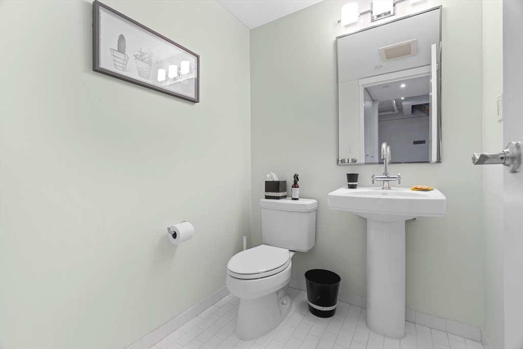 25 Channel Center Street, Unit 212 Boston, MA 02210 - Photo 17 of 23