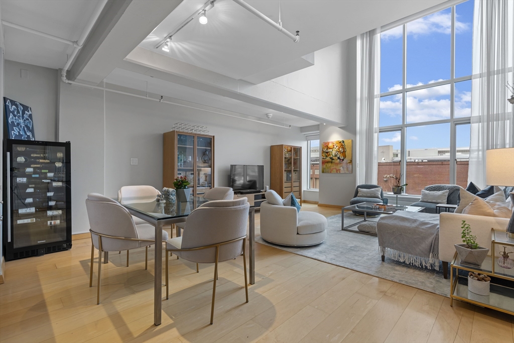 25 Channel Center Street, Unit 212 Boston, MA 02210 - Photo 2 of 23