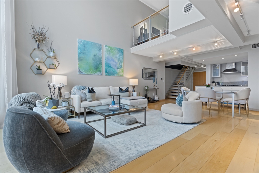 25 Channel Center Street, Unit 212 Boston, MA 02210 - Photo 4 of 23