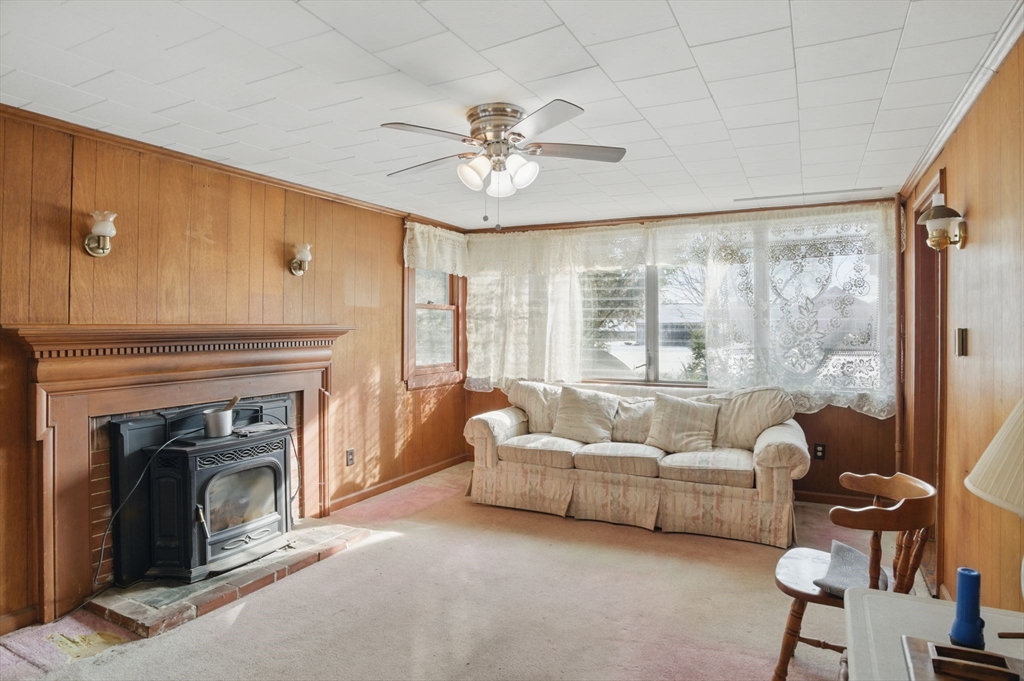 210 East Longmeadow Road Hampden, MA 01036 - Photo 5 of 42