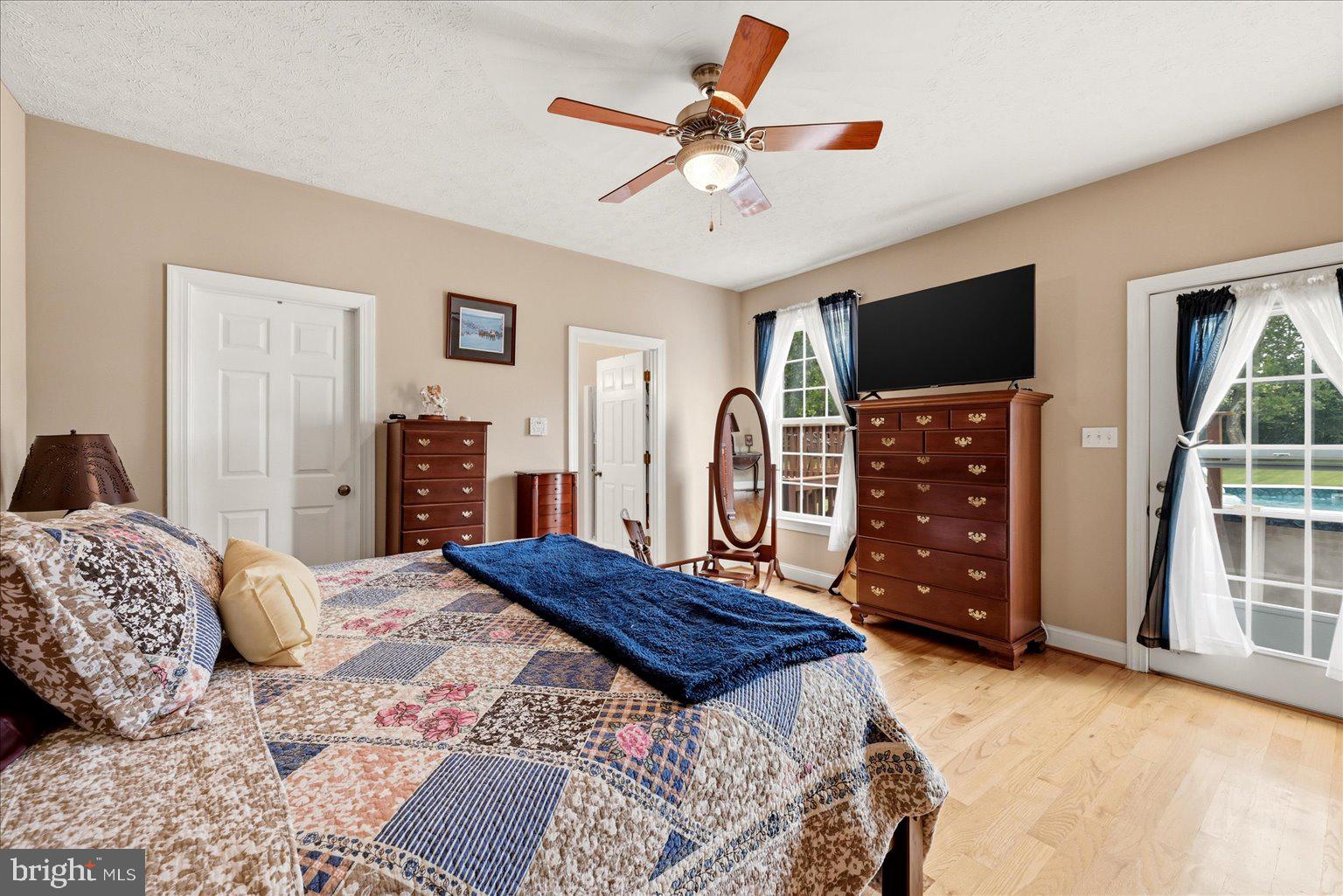 6264 Middle Road Stephens City, VA 22655 - Photo 30 of 73 Primary Bedroom