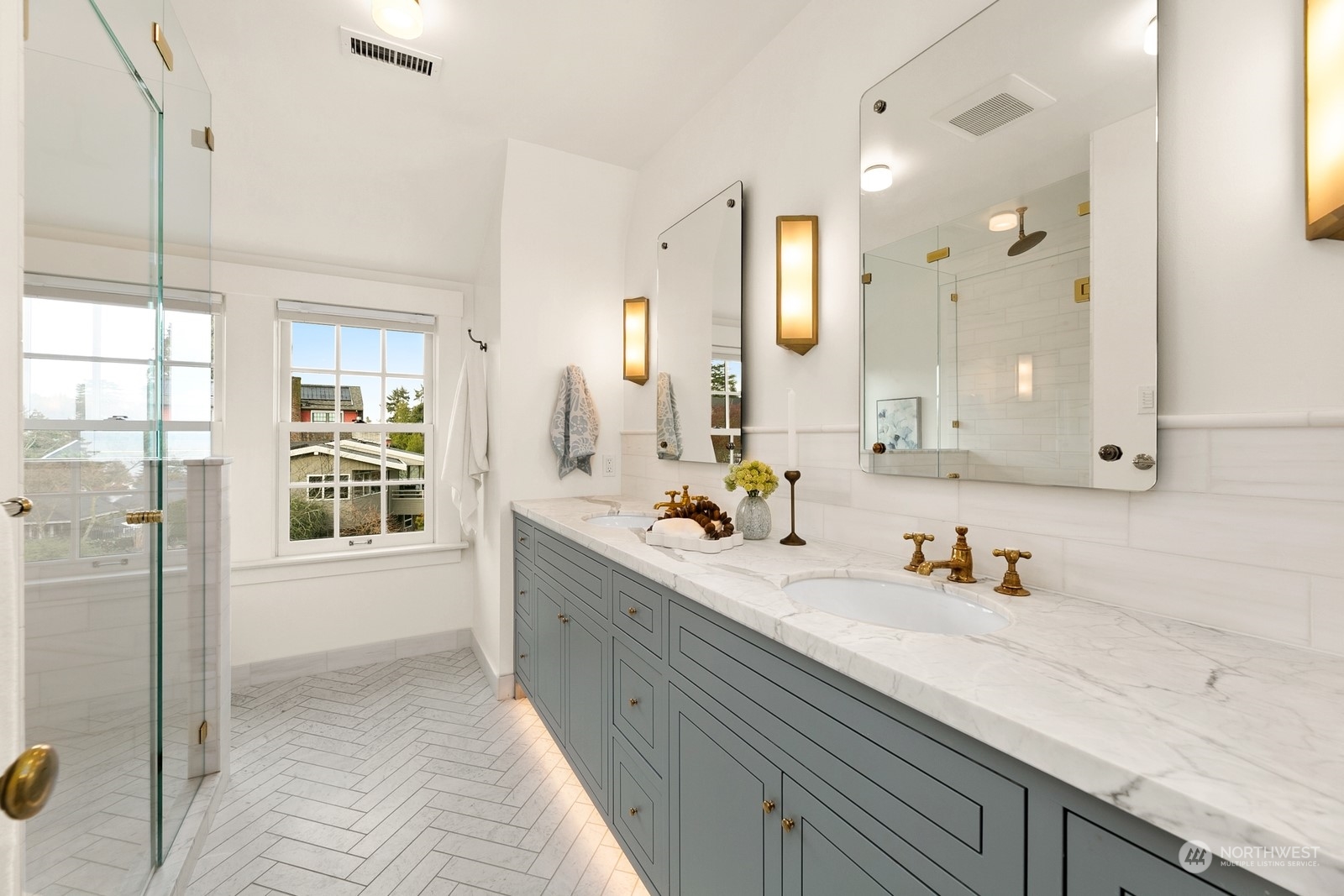 3700 Cascadia Avenue South Seattle, WA 98144 - Photo 20 of 39 a bathroom with a double vanity sink mirror and shower