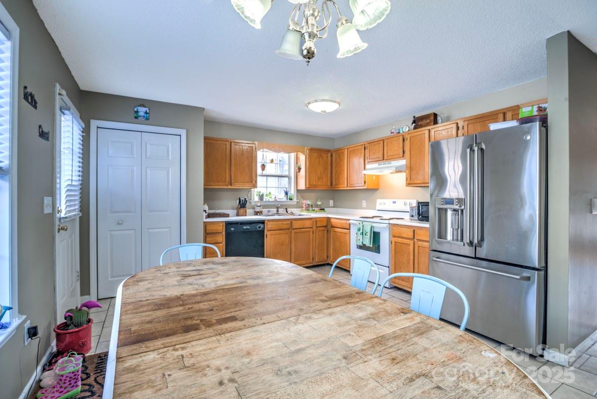 401 Ward Curry Road Lexington, NC 27292 - Photo 8 of 18 Gallery Image 8
