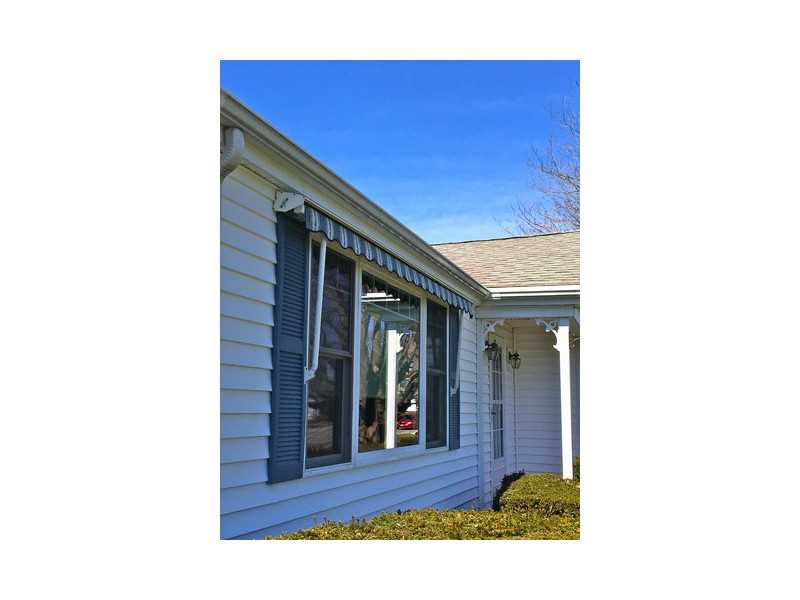 1544 West Main Road Middletown, RI 02842 - Photo 3 of 25 Exterior Front.