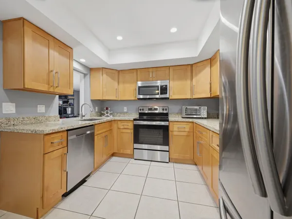 $995,700 | 451 Southeast 1st Avenue, Unit A & B, Pompano Beach, FL 33060
