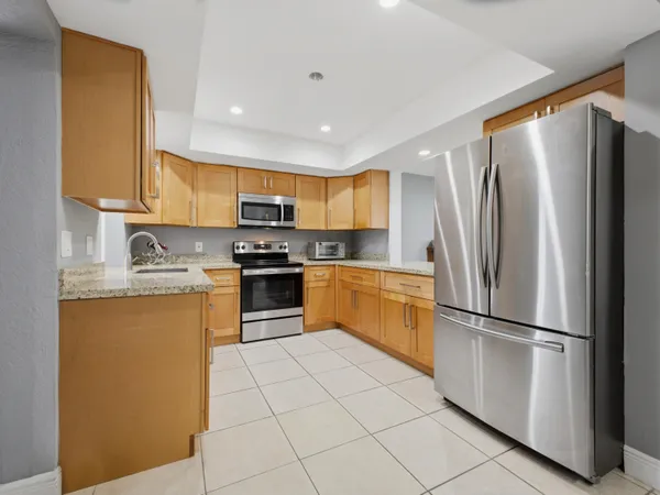$995,700 | 451 Southeast 1st Avenue, Unit A & B, Pompano Beach, FL 33060