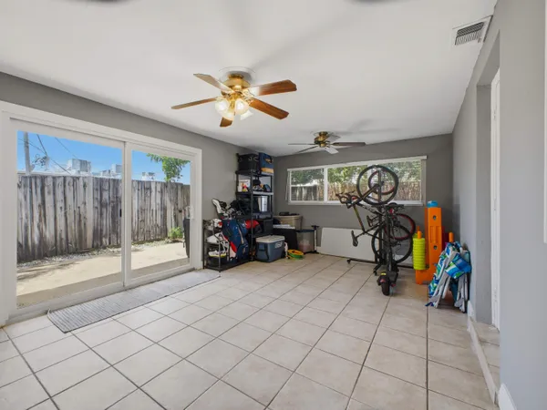 $995,700 | 451 Southeast 1st Avenue, Unit A & B, Pompano Beach, FL 33060