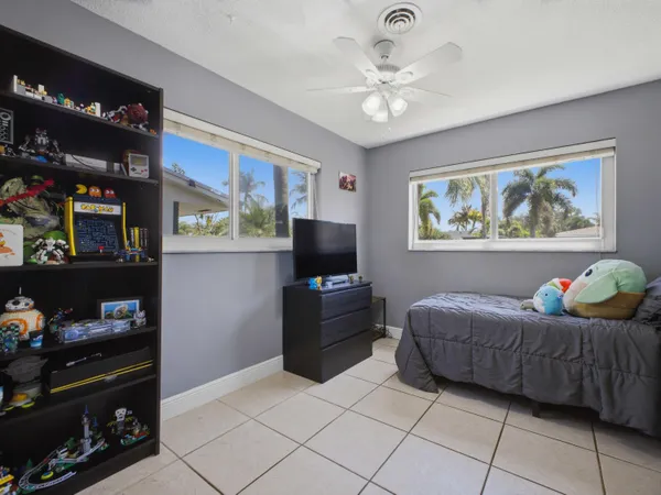 $995,700 | 451 Southeast 1st Avenue, Unit A & B, Pompano Beach, FL 33060