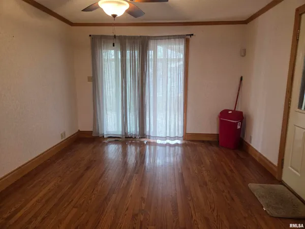 $275,000 | 41 Greenridge Drive, Carlinville, IL 62626