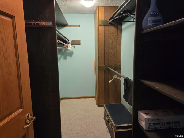 $275,000 | 41 Greenridge Drive, Carlinville, IL 62626