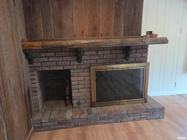 $275,000 | 41 Greenridge Drive, Carlinville, IL 62626