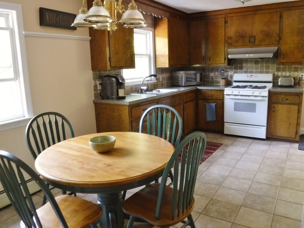 85 North Road Chelmsford, MA 01824 - Photo 3 of 22