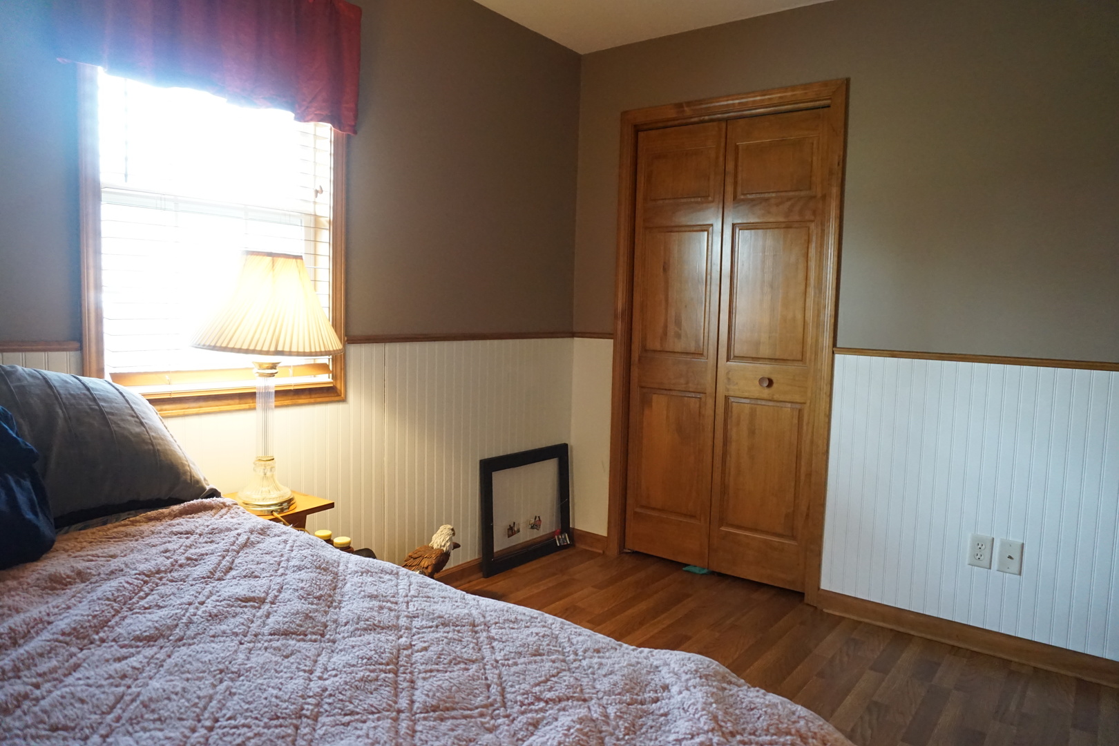220 High Street Weldon, IL 61882 - Photo 26 of 33 a bedroom with a bed and a window