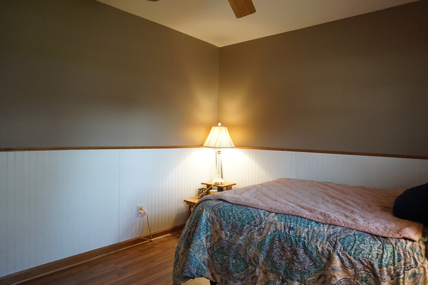220 High Street Weldon, IL 61882 - Photo 27 of 33 a bedroom with a bed and a lamp