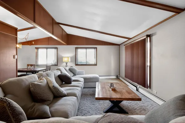 $189,000 | 3552 North Water Street, Decatur, IL 62526