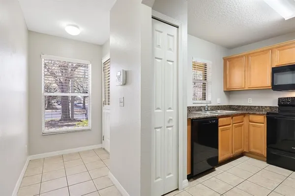 $199,900 | 211 Penmark Stone Place, Valrico, FL 33594