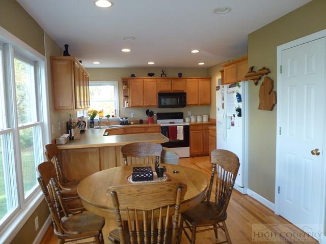 225 Touchdown Drive Boone, NC 28607 - Photo 8 of 41 Gallery Image 8
