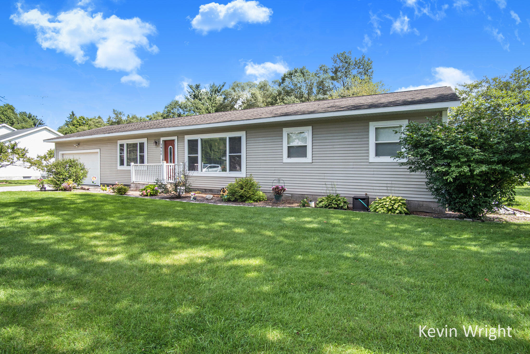 1900 North Roberts Road Muskegon, MI 49445 - Photo 3 of 35 DSC02288