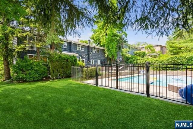 437 Summit Street Englewood Cliffs, NJ 07632 - Photo 24 of 25