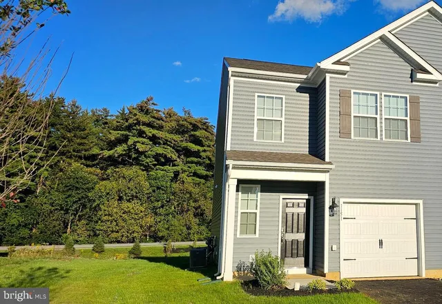 $2,450 | 1151 Martin Road, Breinigsville, PA 18031