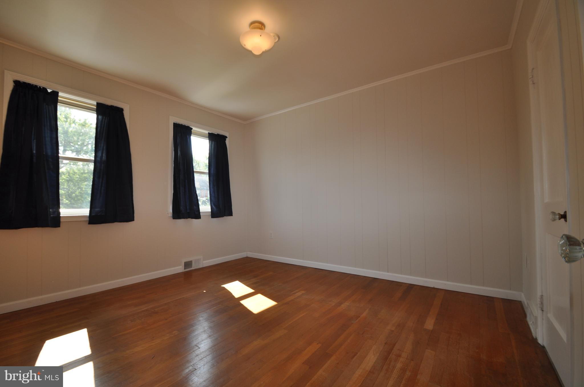 1434 Cedarcroft Road Baltimore, MD 21239 - Photo 8 of 15 MOVE IN CONDITION