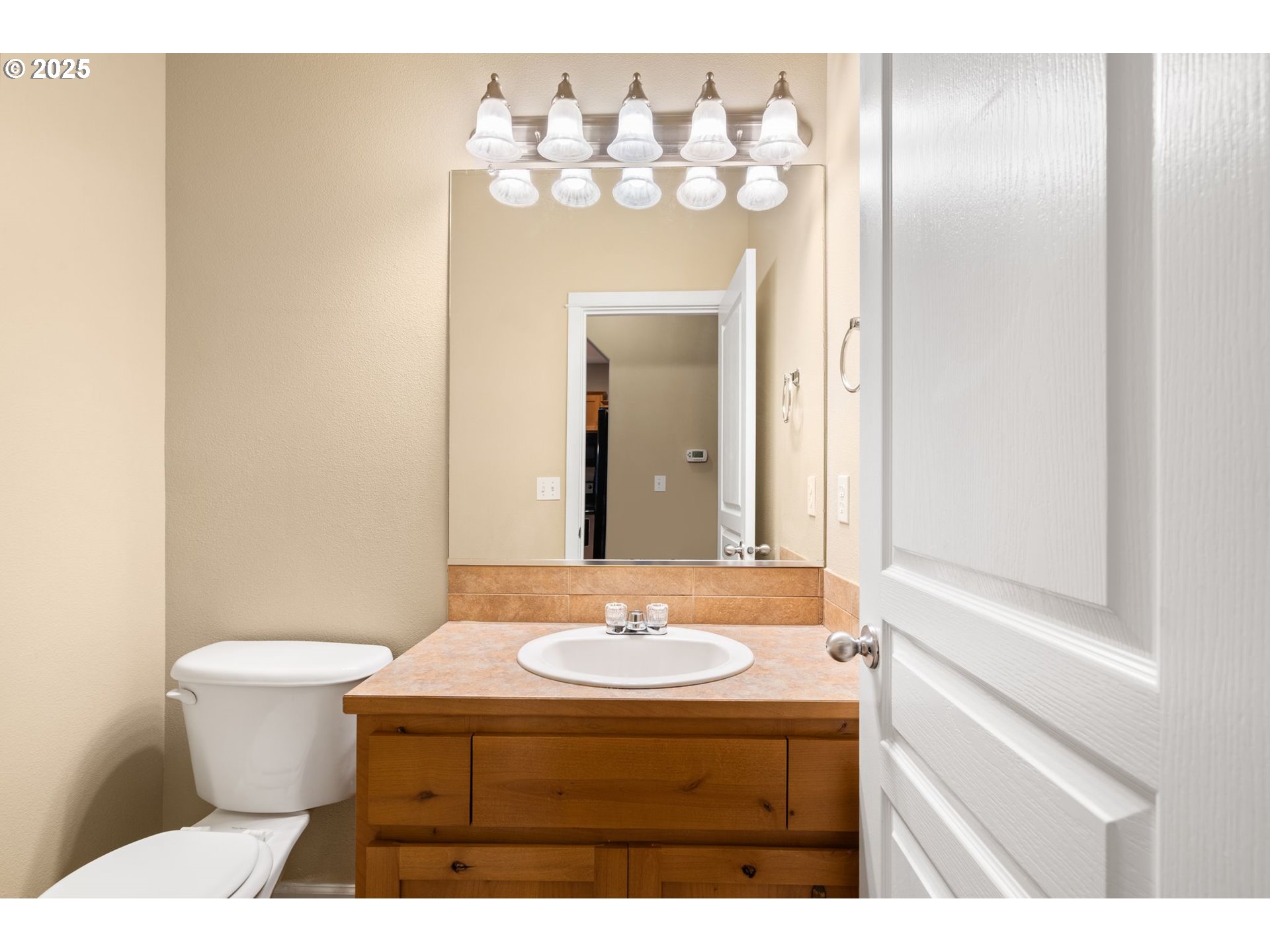 2727 28th Avenue Forest Grove, OR 97116 - Photo 18 of 48