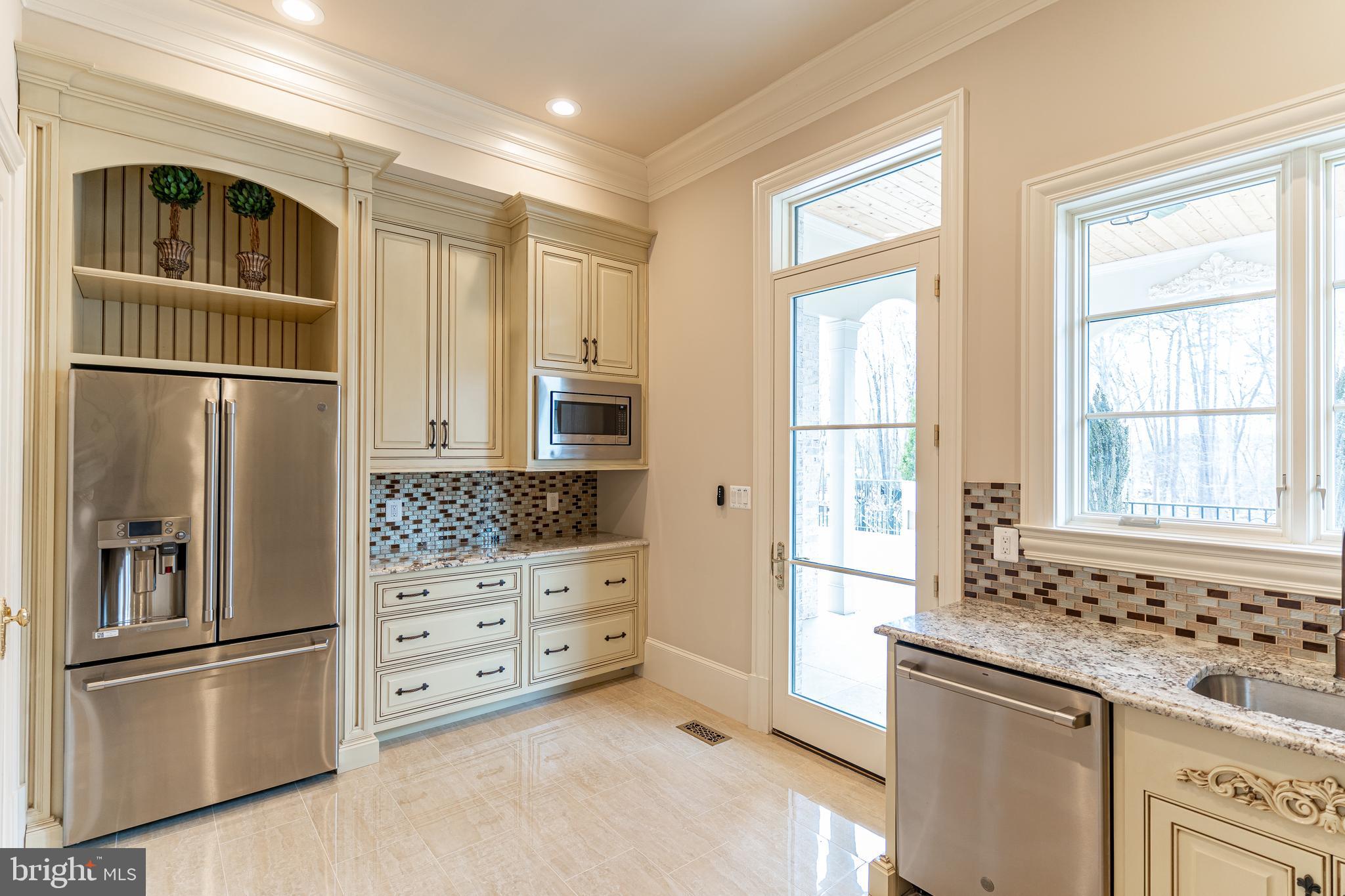 11345 Albermyrtle Road Potomac, MD 20854 - Photo 16 of 53 Catering or Spice Kitchen