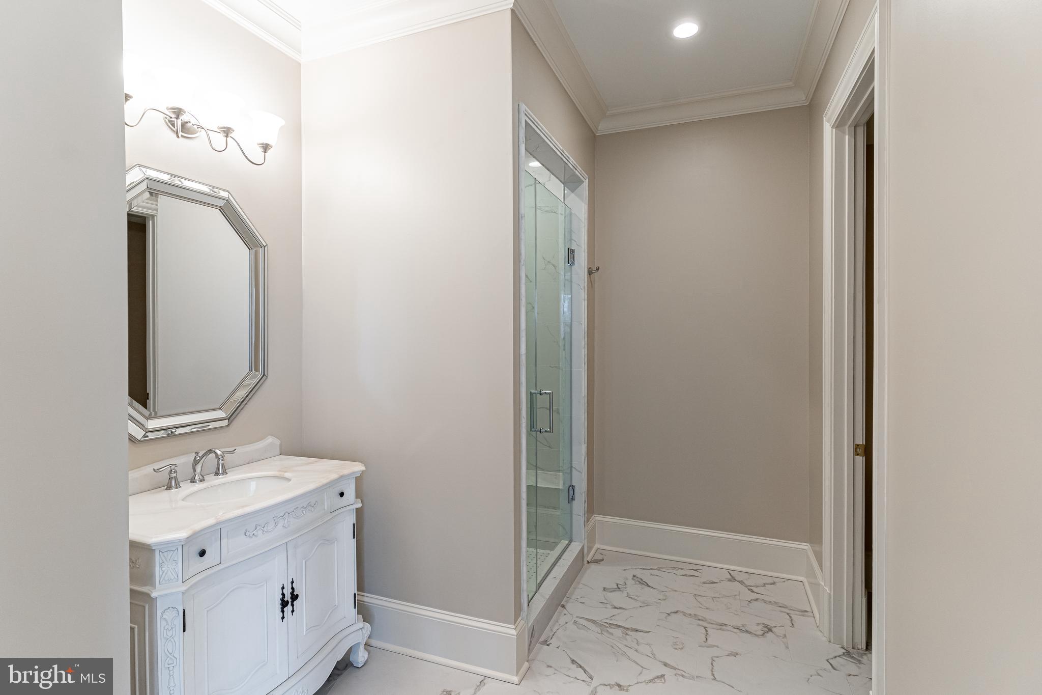 11345 Albermyrtle Road Potomac, MD 20854 - Photo 32 of 53 Ensuite Marble Bath