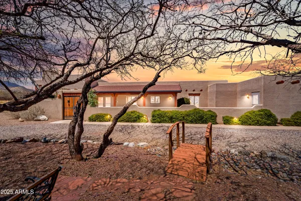 $699,000 | 5640 South Equestrian Place, Hereford, AZ 85615