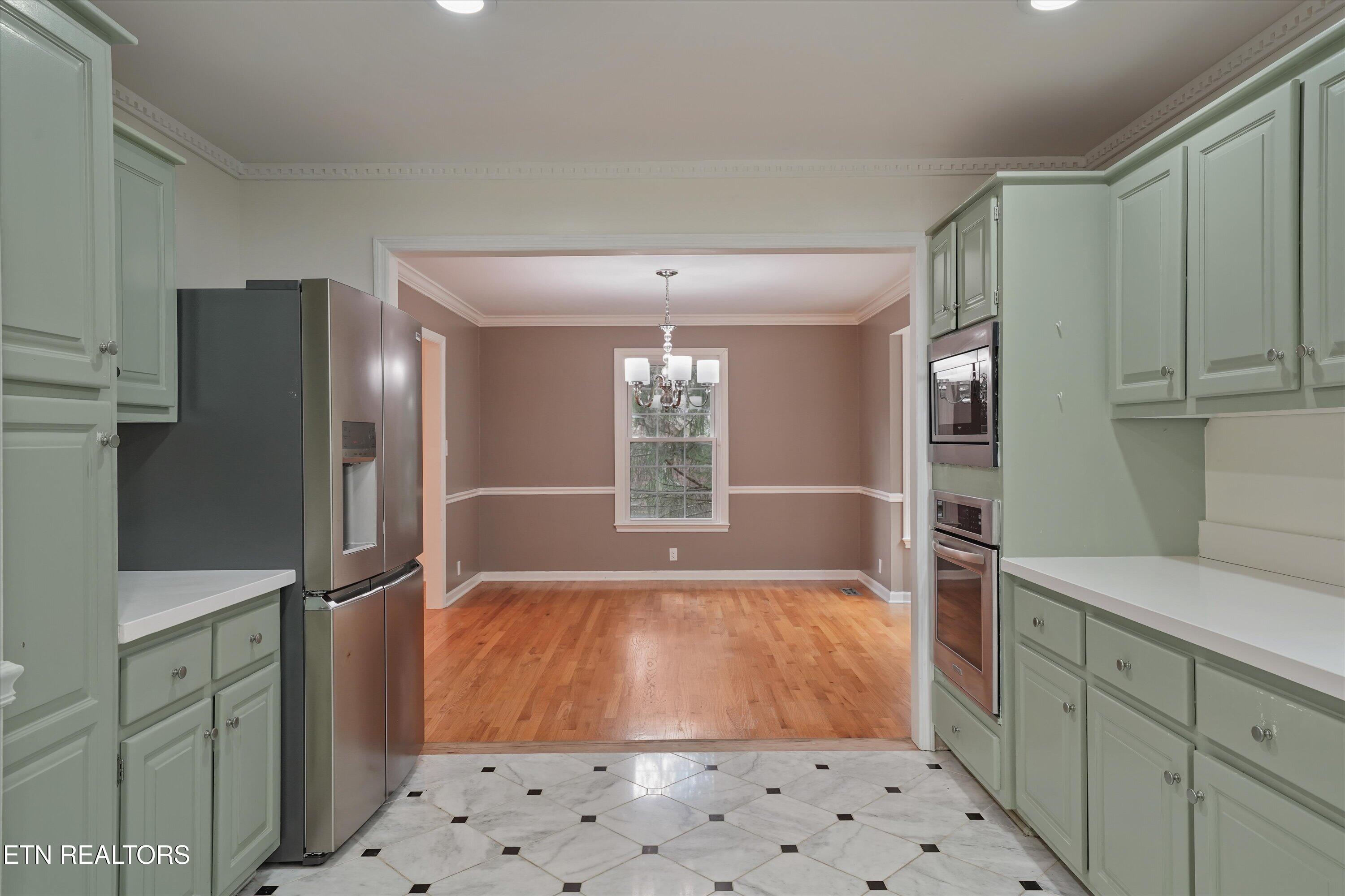 109 Crestview Lane Oak Ridge, TN 37830 - Photo 15 of 60 15-109 Crestview Ln17
