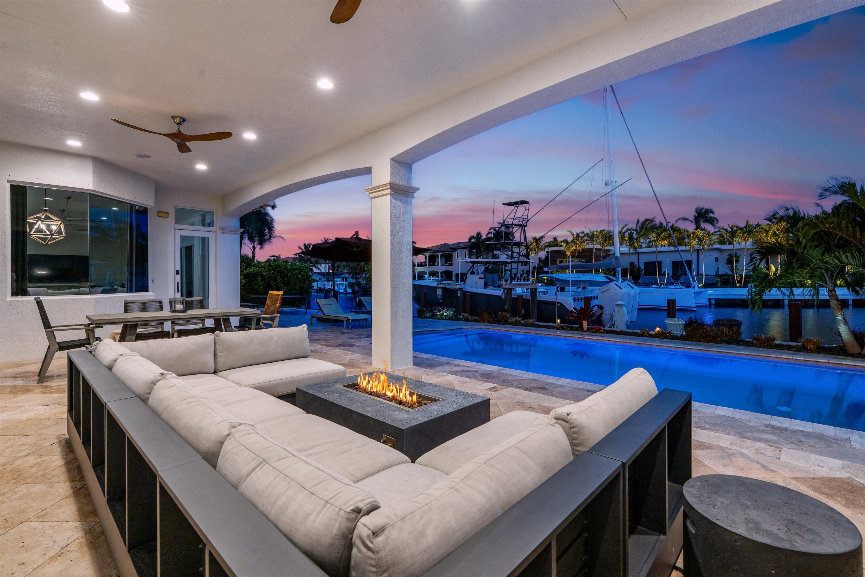 2320 Northeast 34th Court Lighthouse Point, FL 33064 - Photo 41 of 60 LOGGIA_ANGLE_SUNSET