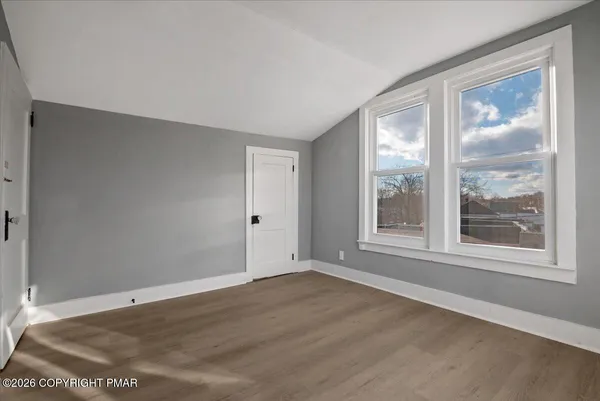 $1,400 | 147 North 9th Street, Unit 204, Stroudsburg, PA 18360