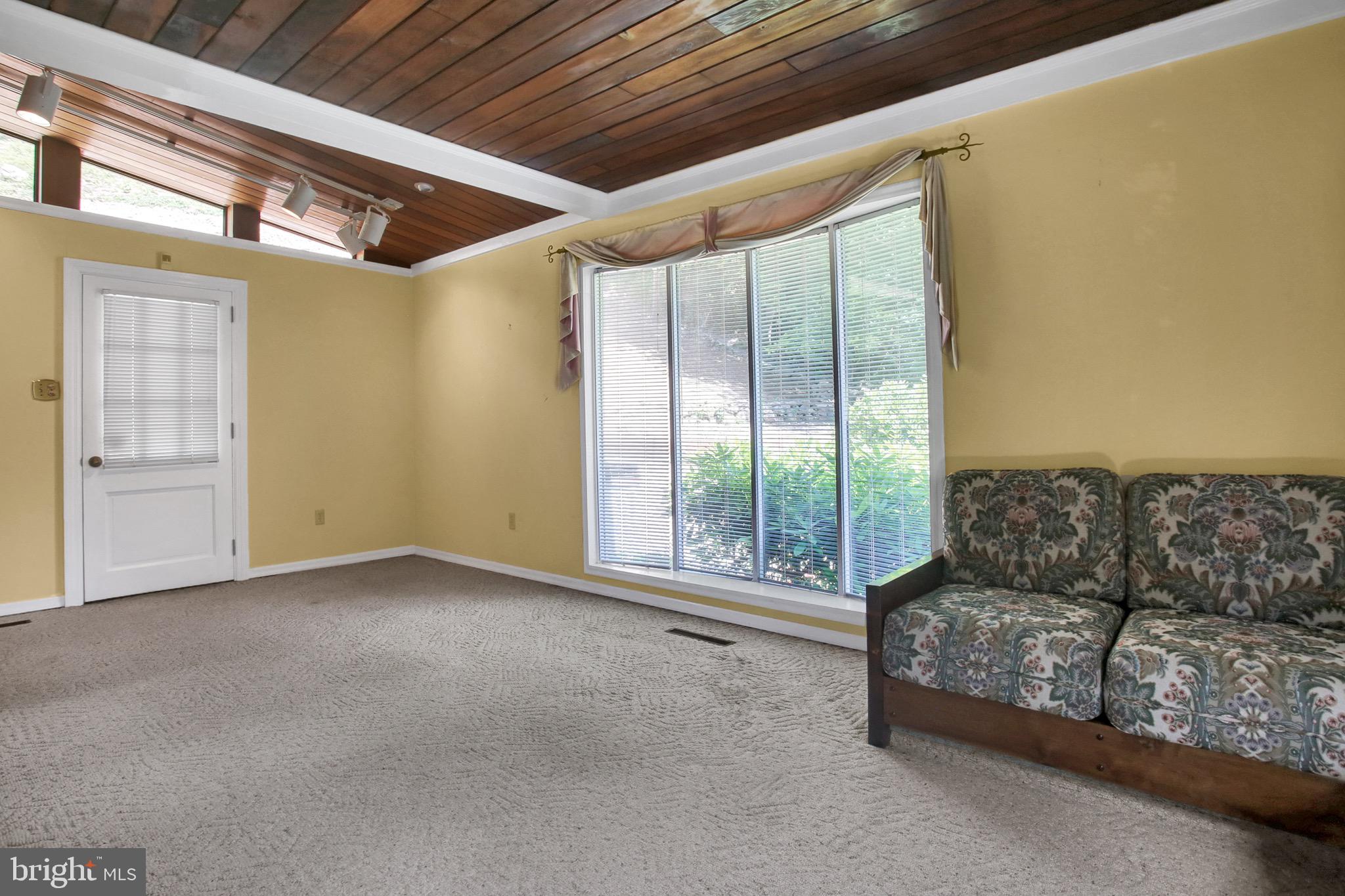 2015 Steuben Road Reading, PA 19602 - Photo 11 of 21