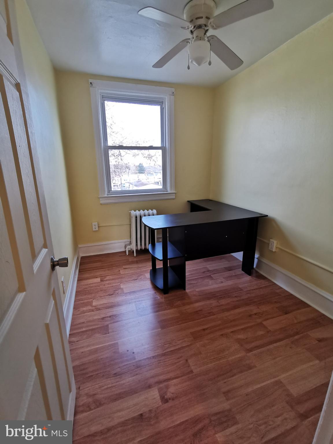 533 Millbank Road Upper Darby, PA 19082 - Photo 9 of 15