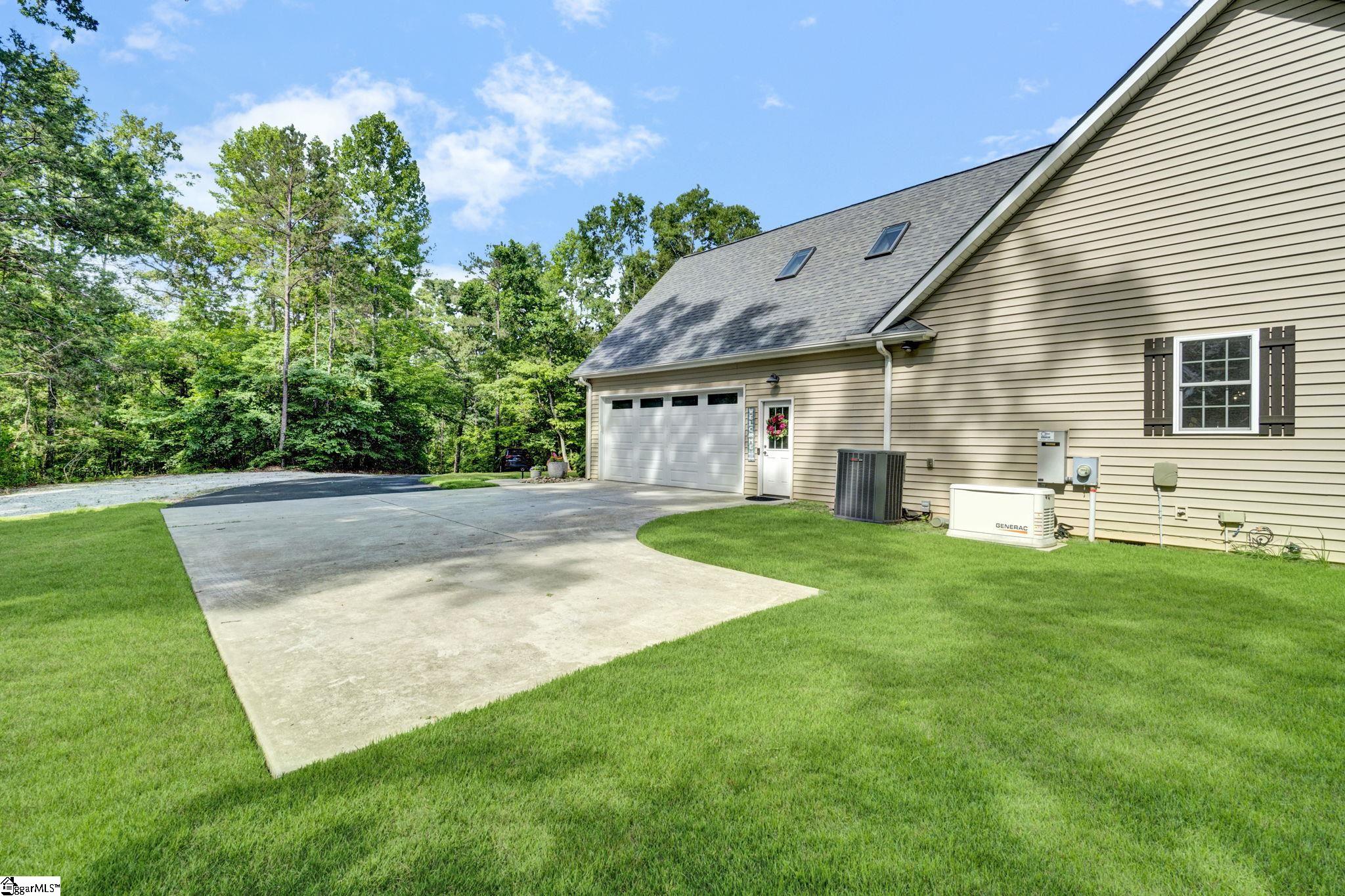 547 Lawrence Bridge Road Seneca, SC 29672 - Photo 40 of 49 Gallery Image 40