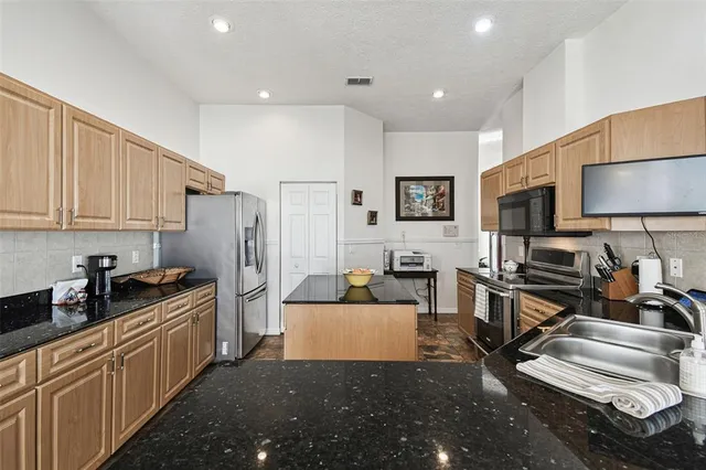 $716,000 | 7904 Portrait Court, New Port Richey, FL 34654