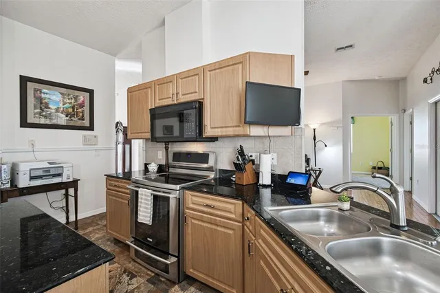 $716,000 | 7904 Portrait Court, New Port Richey, FL 34654