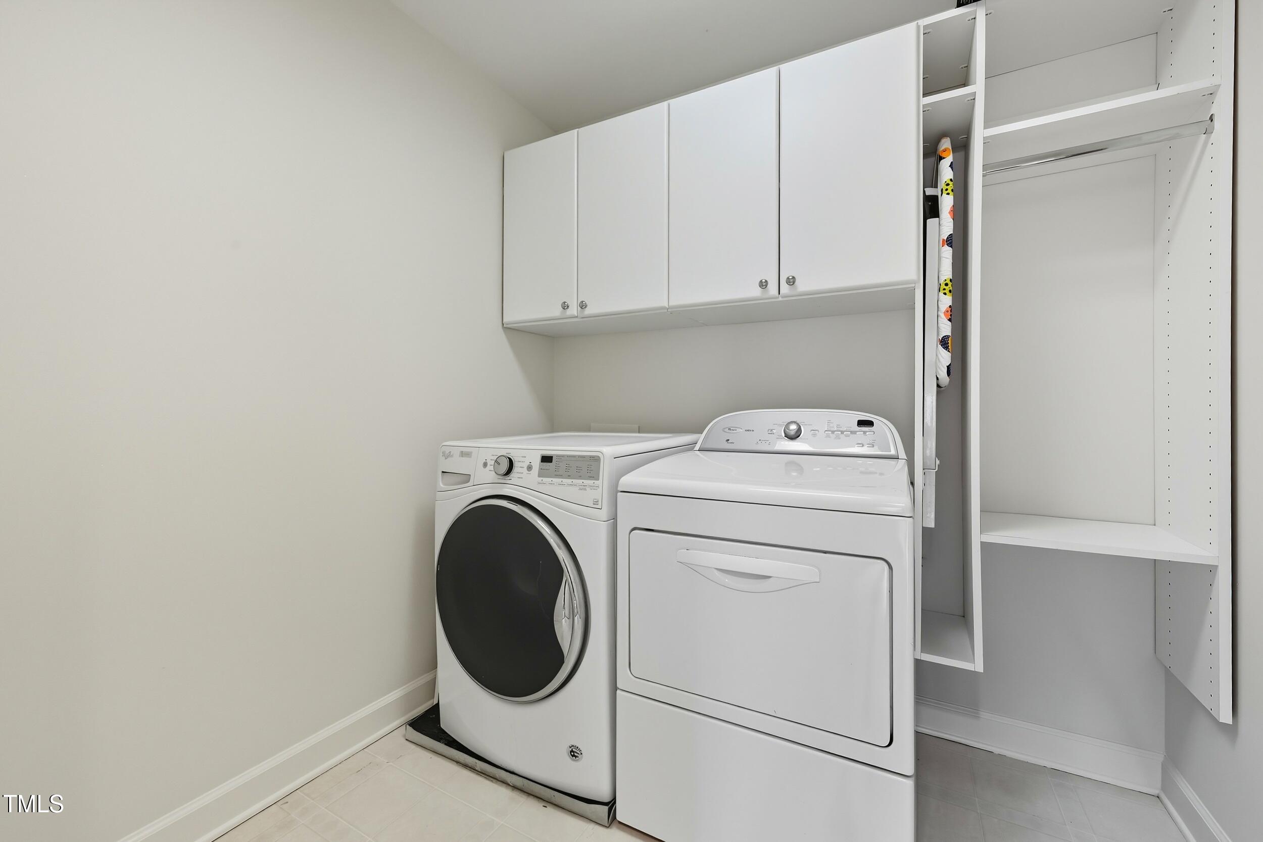 222 Towne Ridge Lane Chapel Hill, NC 27516 - Photo 32 of 39 a utility room with dryer and washer