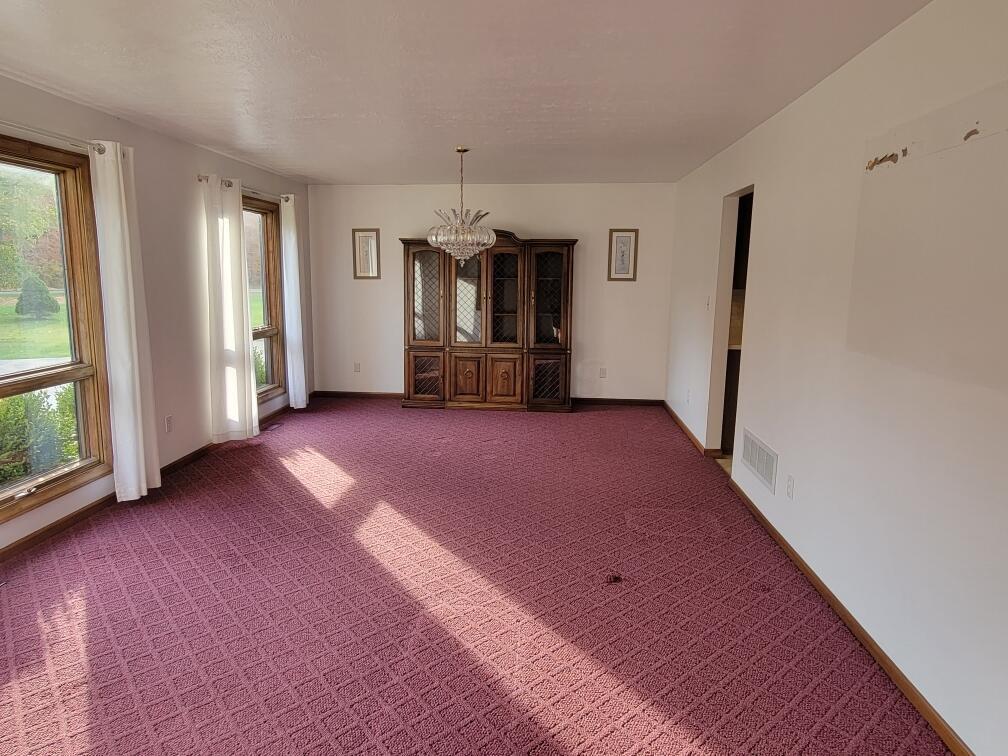7245 Plumb Road Galena, OH 43021 - Photo 8 of 33 Living & Dining Rooms