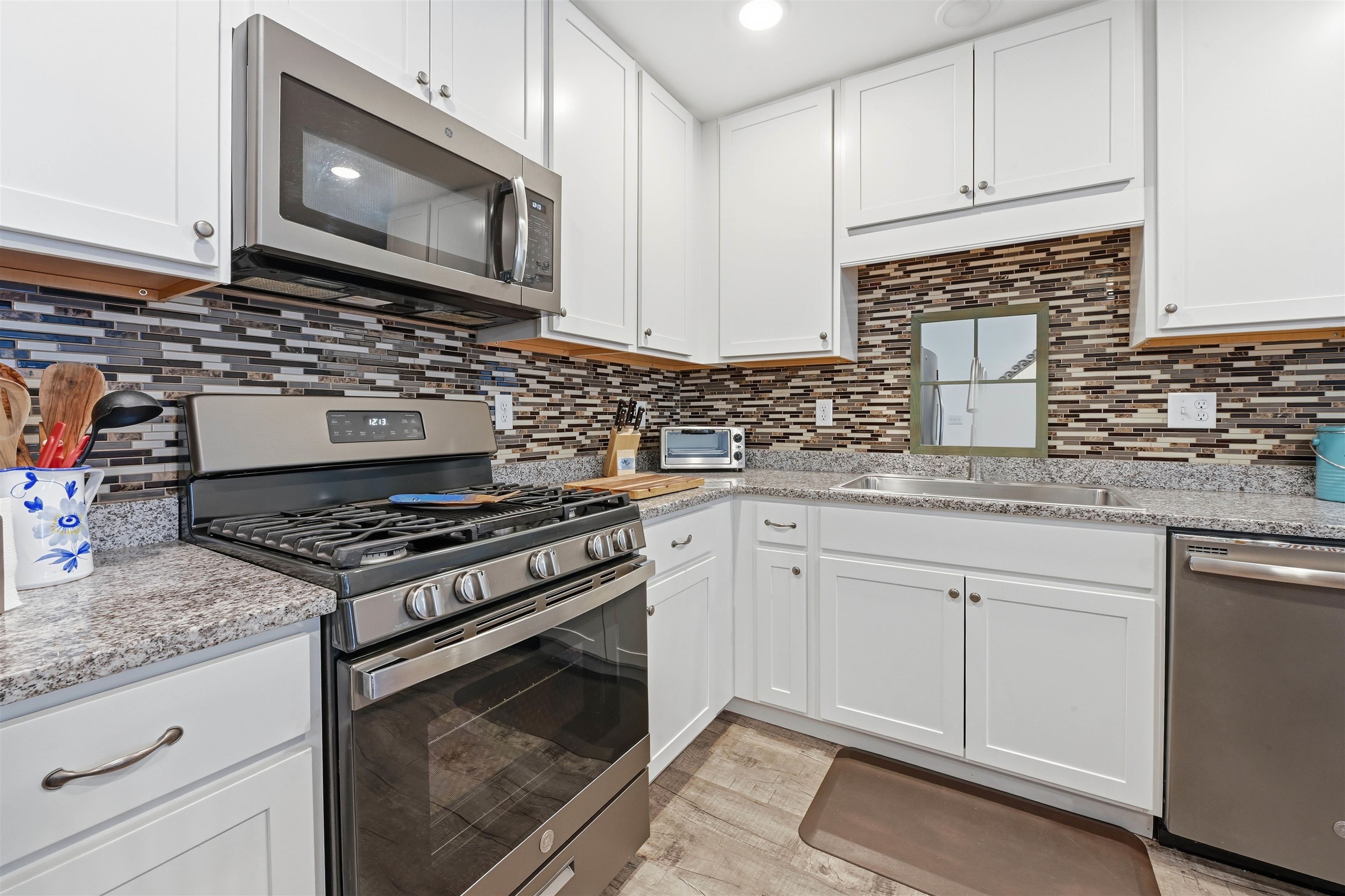 19 East Road, Unit 105 Fairfax, VT 05454 - Photo 7 of 31