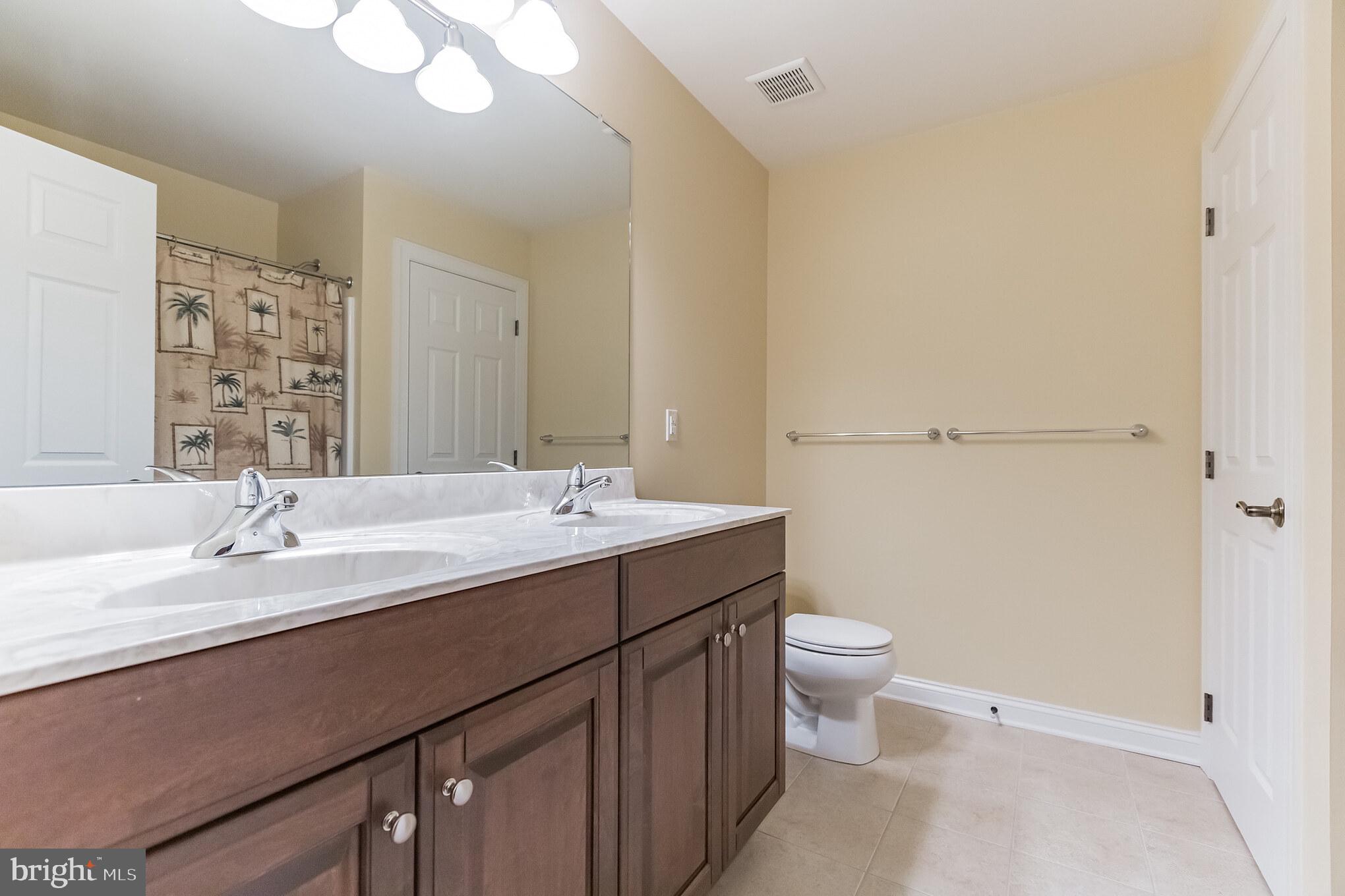 10 Keswick Path Medford, NJ 08055 - Photo 20 of 37 Primary Bathroom